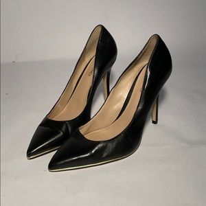 Bebe black pointed toe 4” heel pumps size 8